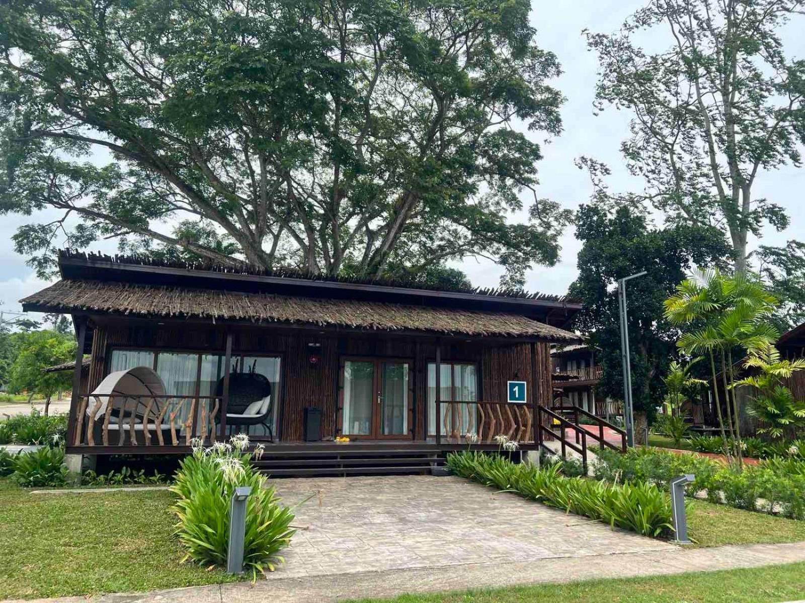 Crusoe Cabins Costa Azalea Samal Ngoại thất bức ảnh